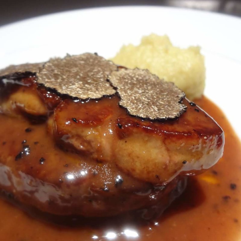 牛ヒレとフォアグラ(ビストロ ポンヌフ （BISTRO Pont-Neuf）)