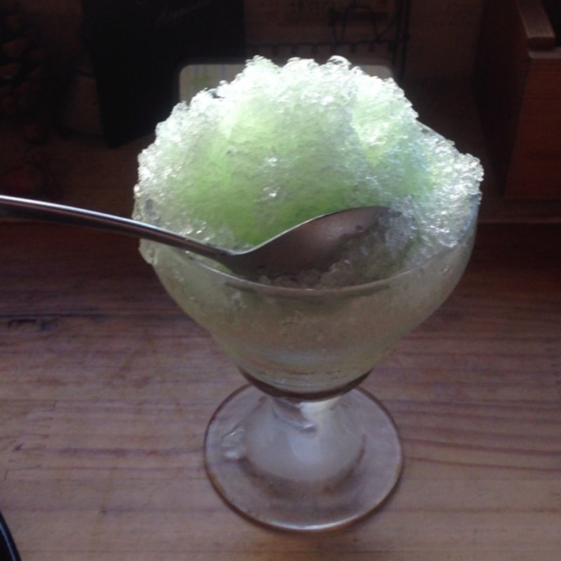 青りんごかき氷(月灯りの屋根)