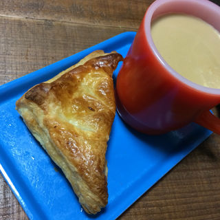 ミートパイ(L'atelier du pain et gâteau（旧 ブーランジェリー ル・リアン）)