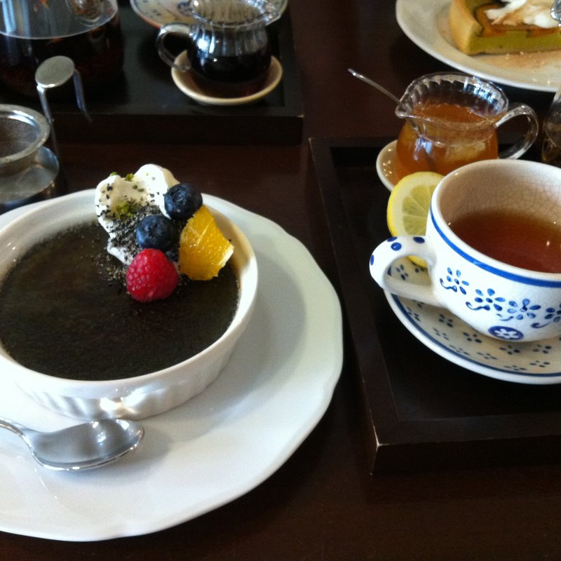 黒ごまのブリュレ(cafe.shuu （カフェ シュウ）)