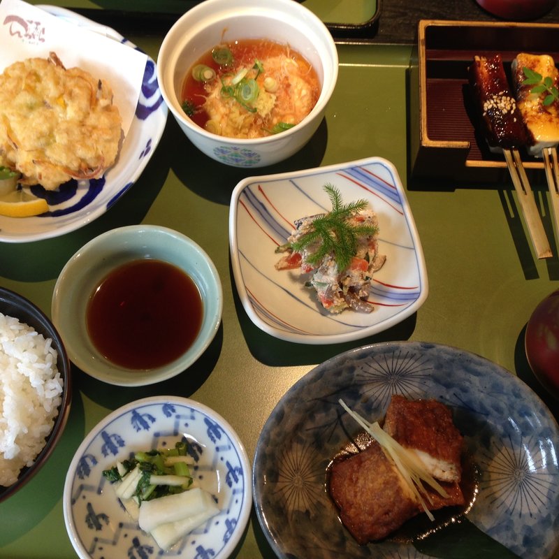 豆腐づくし膳(べんがら )