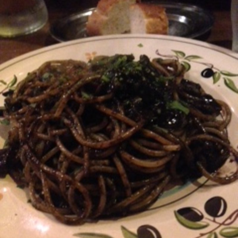 イカスミのパスタ(クッカーニャ )