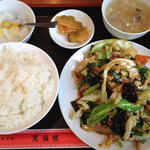 豚肉野菜炒め定食(中国料理 萬福楼(マンプクロウ)本店)