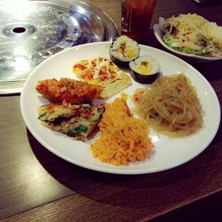 ランチ食べ放題(プングム 新大久保本店)