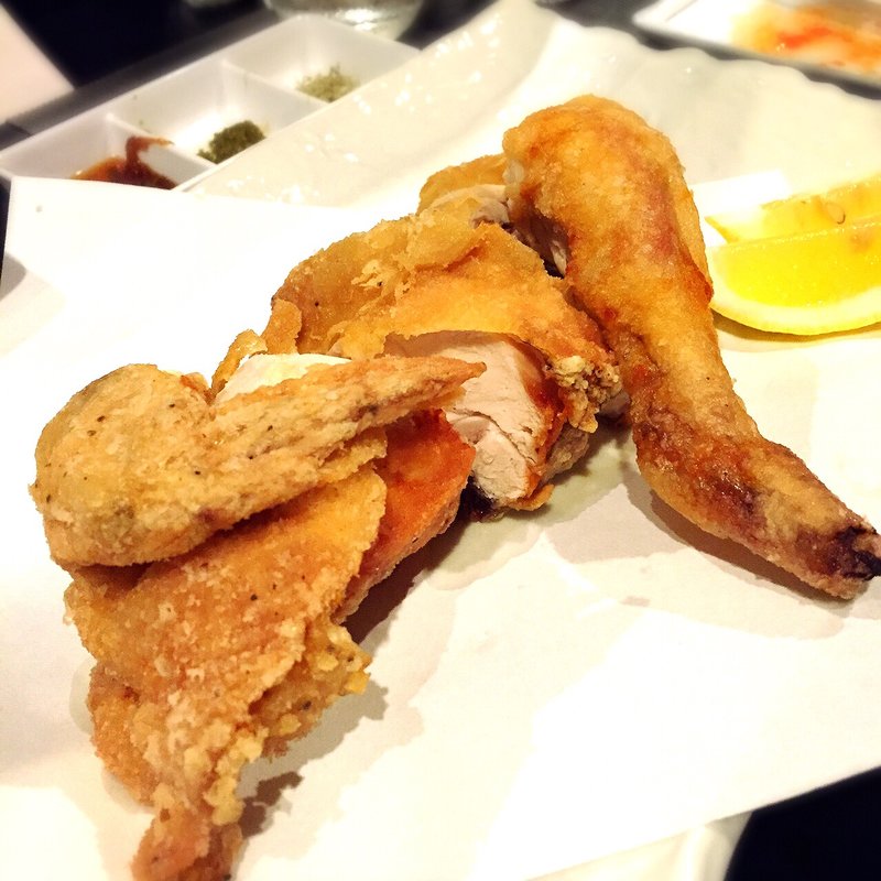 大山地鶏半身揚げ(おでんや潮)