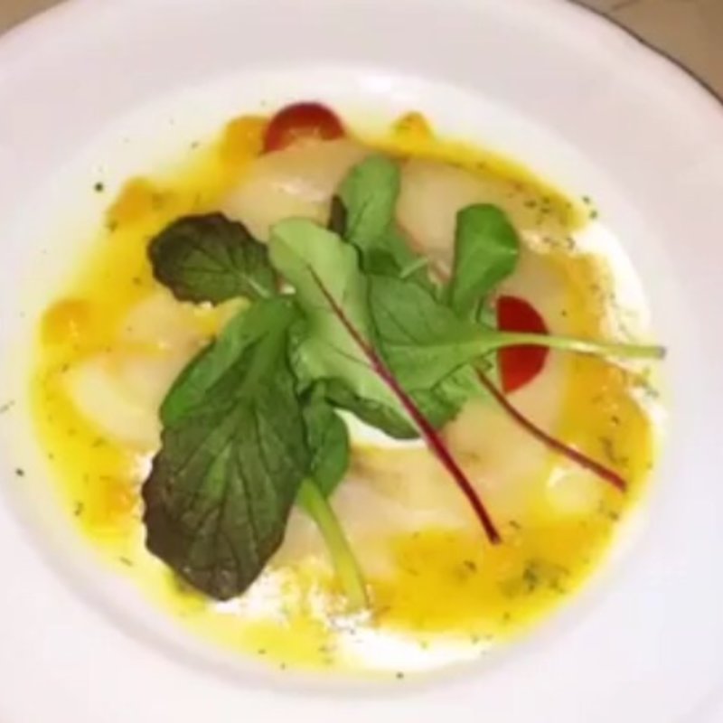 真鯛のカルパッチョ(S.S.コロンビア・ダイニングルーム)