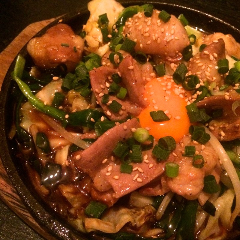 ホルモン鉄板焼き(九州珠-KUSUDAMA -)