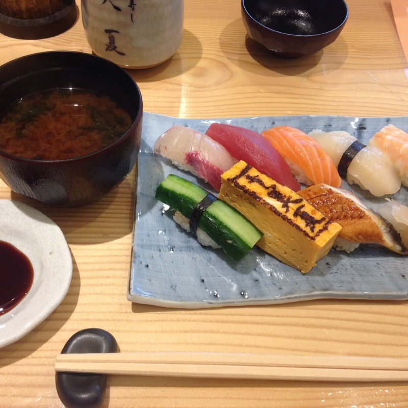 寿司8カン(北浜寿し・美夏)