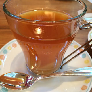 やさしく香る桃の紅茶(カフェ麦わらぼうし （カフェムギワラボウシ）)