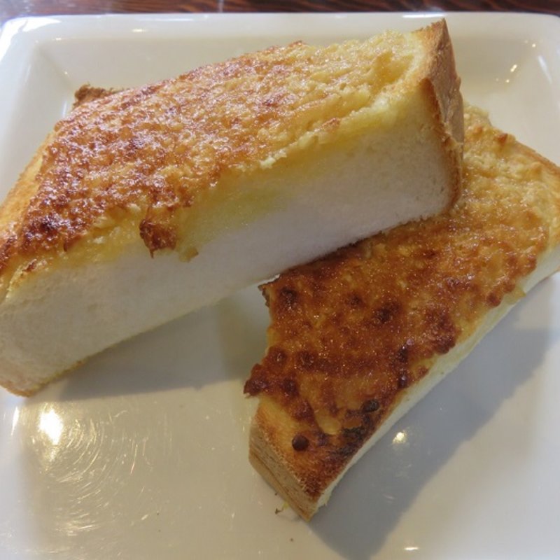 アーモンドトースト(壱枚乃絵)