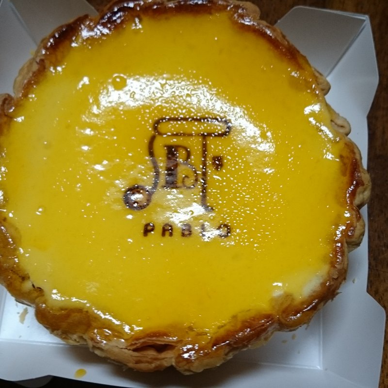 チーズケーキ ミディアム(PABLO)