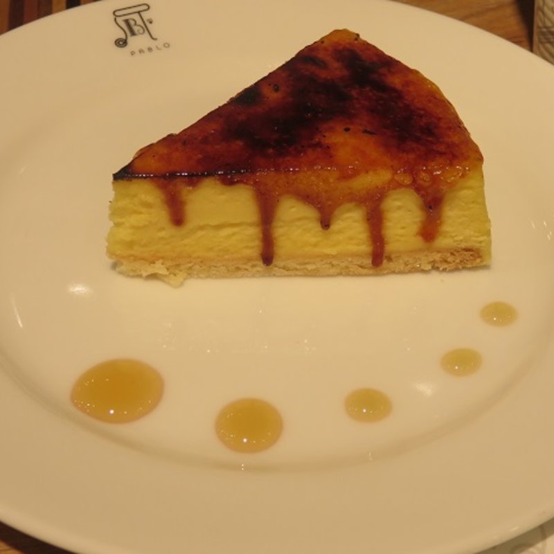 プレミアムチーズタルト(焼きたてチーズタルト専門店PABLO 姫路店 （パブロ）)