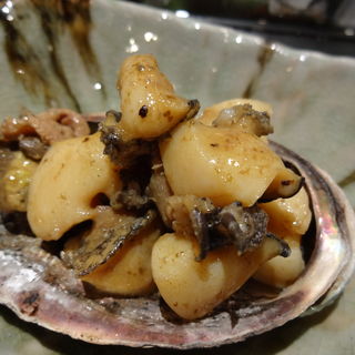 アワビのアンチョビバター焼き(仙太 )