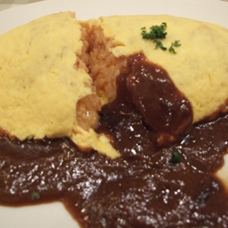 チーズ入りオムライスデミグラスソース(卵と私 京都ポルタ店 )
