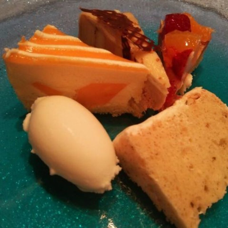 デザート盛り合わせ(パリの朝市池袋店)