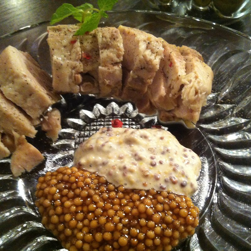 蒸し鶏(チキン マーケット （CHICKEN MARKET）)