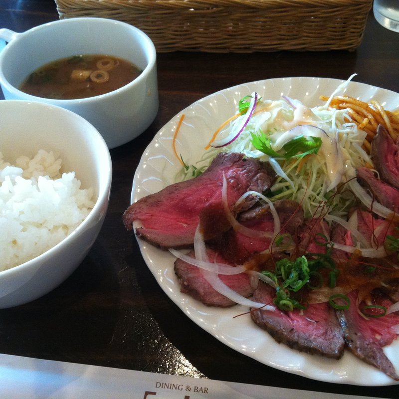 和風ソースの手作りローストビーフランチ(DINING&BAR Sofa （ダイニング&バー ソファー）)