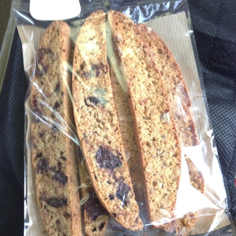 ボリボリビスコッティ コーヒーチョコとジンジャーレーズンアーモンド(ふわり)