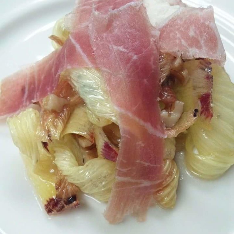 花オクラと生ハム(ピッツェリア武蔵野山居)