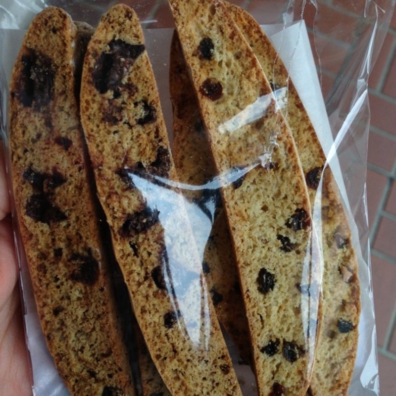 ボリボリビスコッティ コーヒーチョコとライ麦ラムカランツ(ふわり)