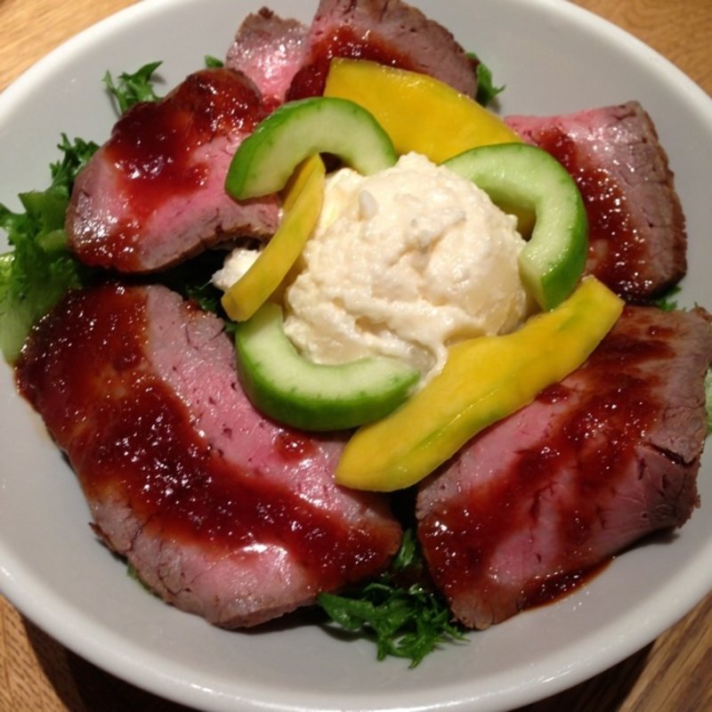 ローストビーフ丼(chef’s V 丸ビル店)