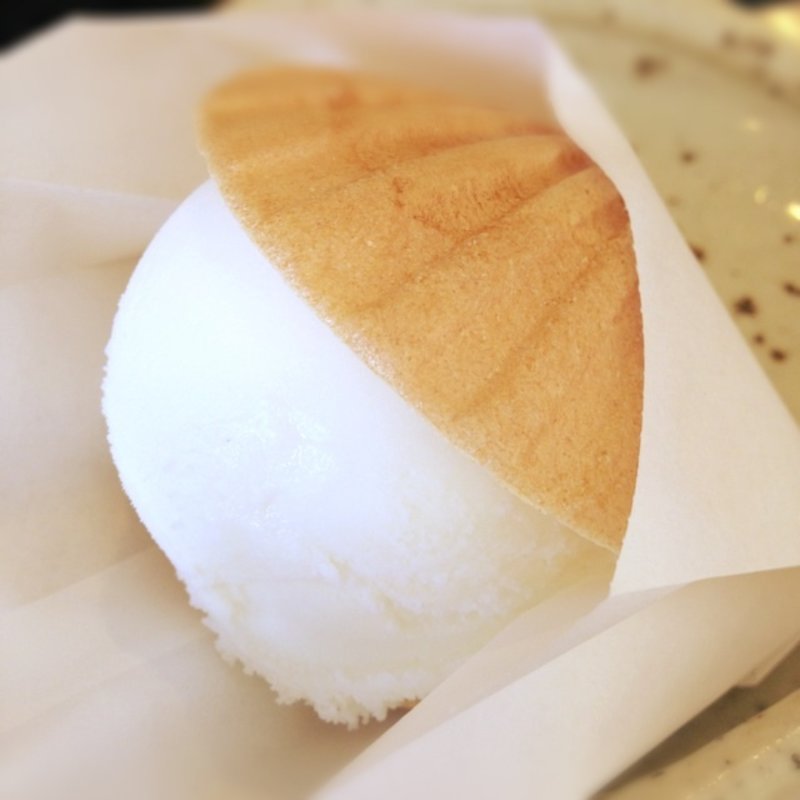 モナカアイス バニラ(松治郎の舗 （まつじろうのみせ）)