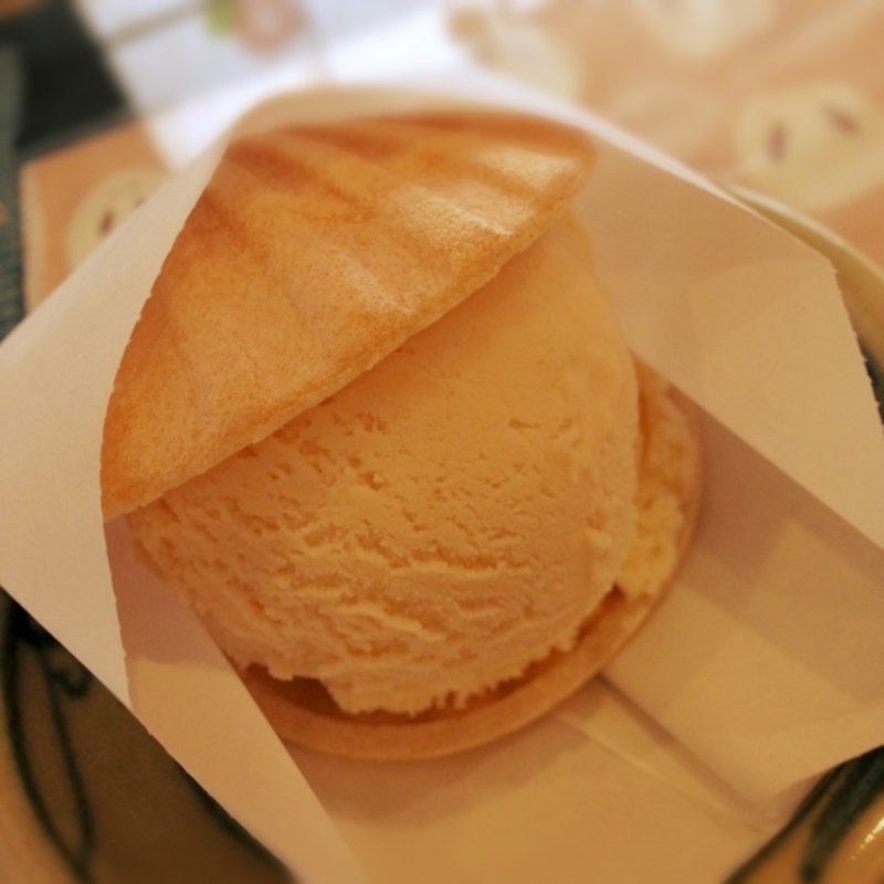 きな粉モナカアイス(松治郎の舗 （まつじろうのみせ）)