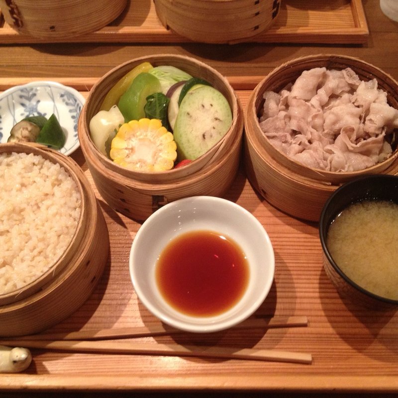 米の娘豚セイロ蒸し定食(にっぽんの．．．)