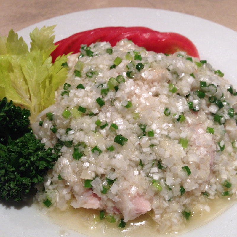 蒸し鶏の生姜ソース(四川料理 龍の子)