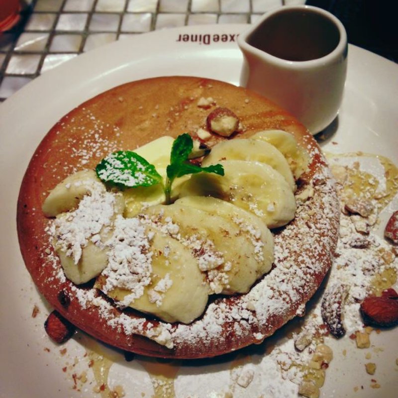 リッチバターパンケーキ(MOKUOLA Dexee Diner)