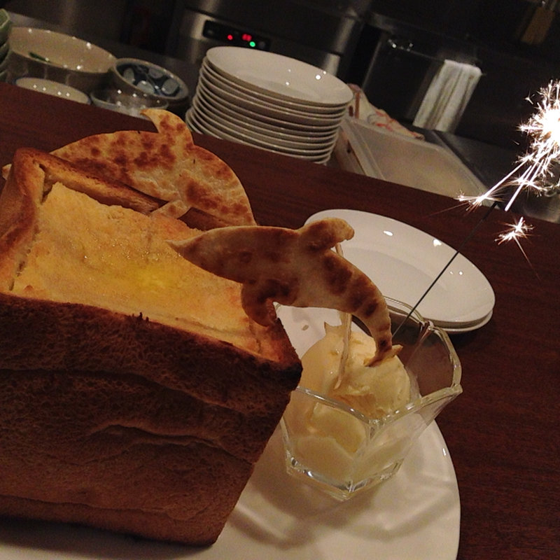 島蜂蜜のトースト(創作ダイニング Bonin Island Chef)