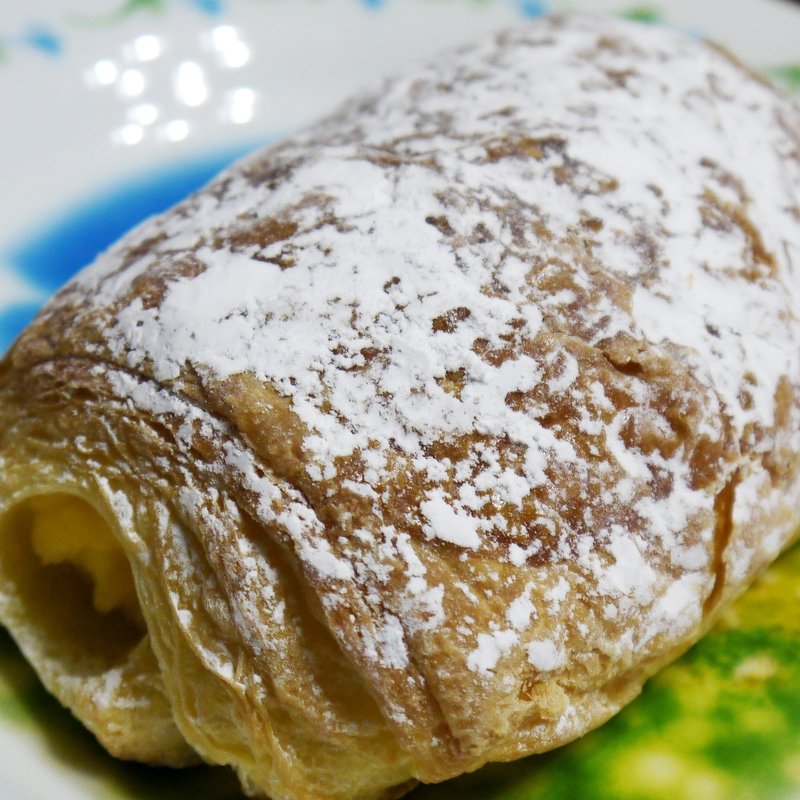 クリームホーン(ルパ 橋本店 （Ｌｅ ｒｅｐａｓ）)