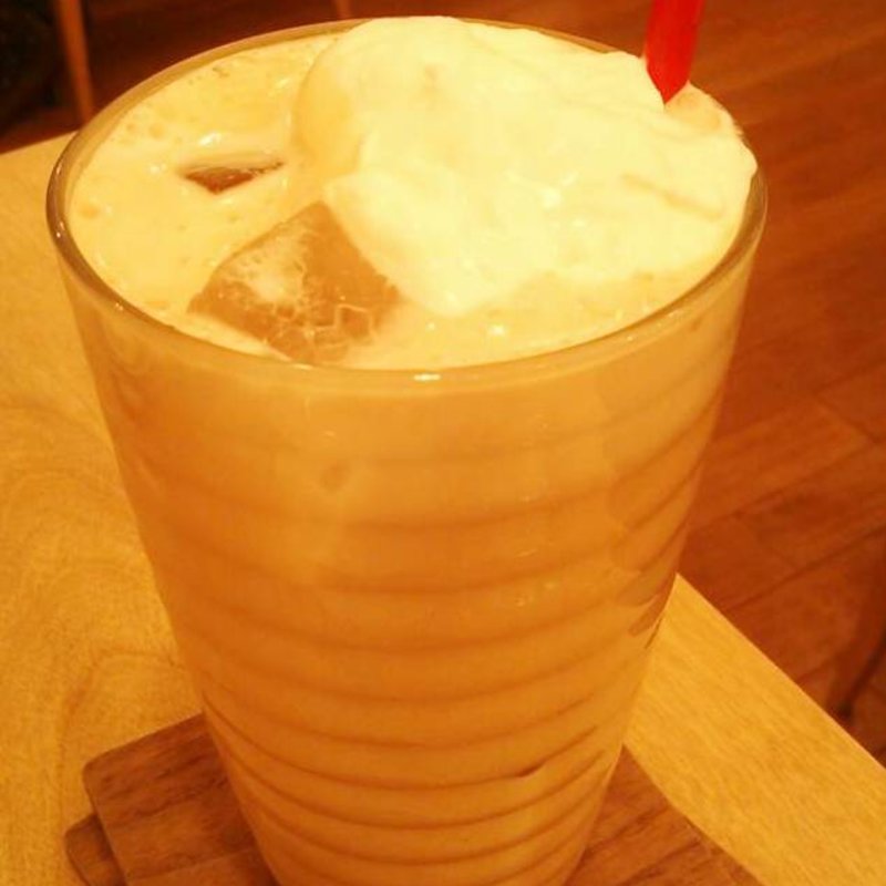 アイスコンチネンタル　ロイヤルミルクティ(MLESNA TEA 大阪)