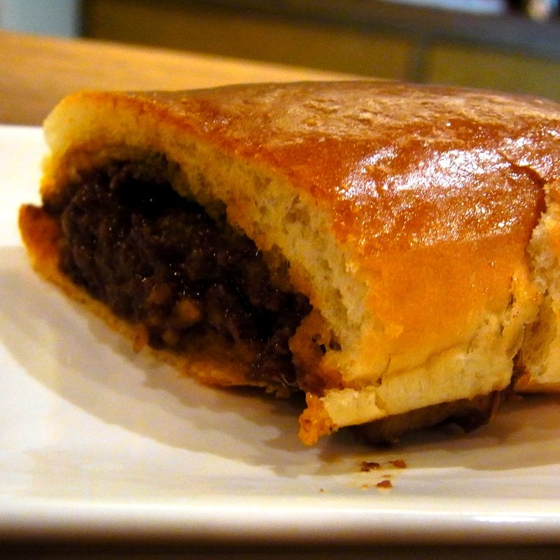 牛スジ肉の赤ワイン煮込みサンドイッチ(エノテカ　チ・ディ・ジ （Enoteca C.d.G）)