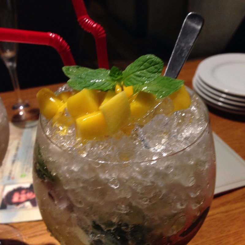 マンゴーモヒート(パンビュッフェ&肉イタリアン 茶屋町 ファクトリーカフェ)