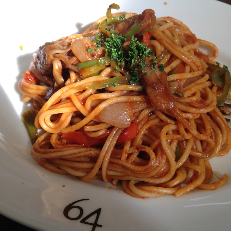64名物！スパゲティナポリタンランチ(Bar＆Bistro 64 （バーアンドビストロロクヨン）)