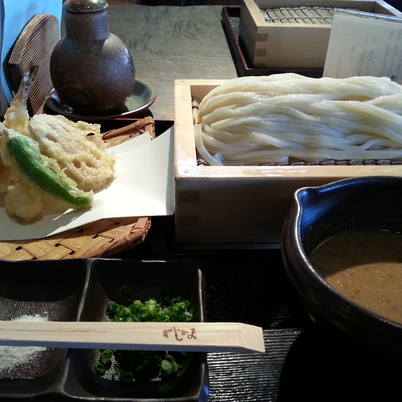 ごまだれうどん　天ぷら付き(すじかま)
