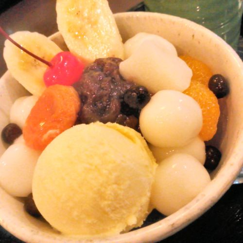 クリームあんみつ ウェンディーズ・ファーストキッチン＞＜ファーストキッチン＞の