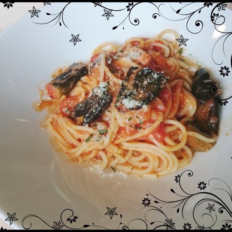 サラダランチ（トマトのパスタ）(サント ウベルトゥス （ST.HUBERTUS）)