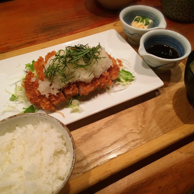 ロースとんかつご膳(黒ぶたや ルミネ横浜店)