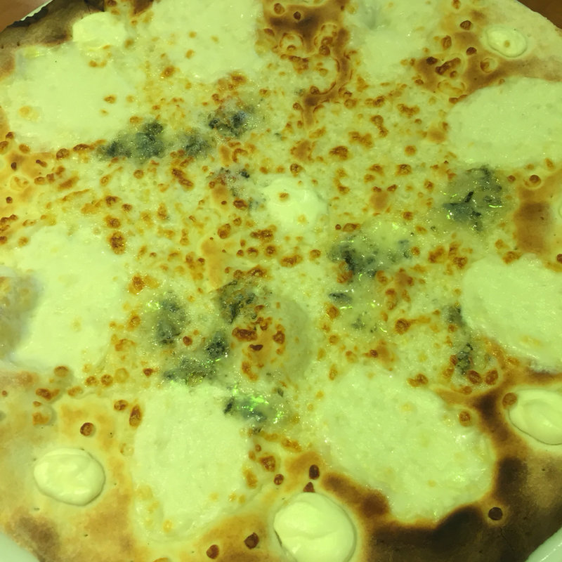 チーズピザ(ファミリーガーデン)