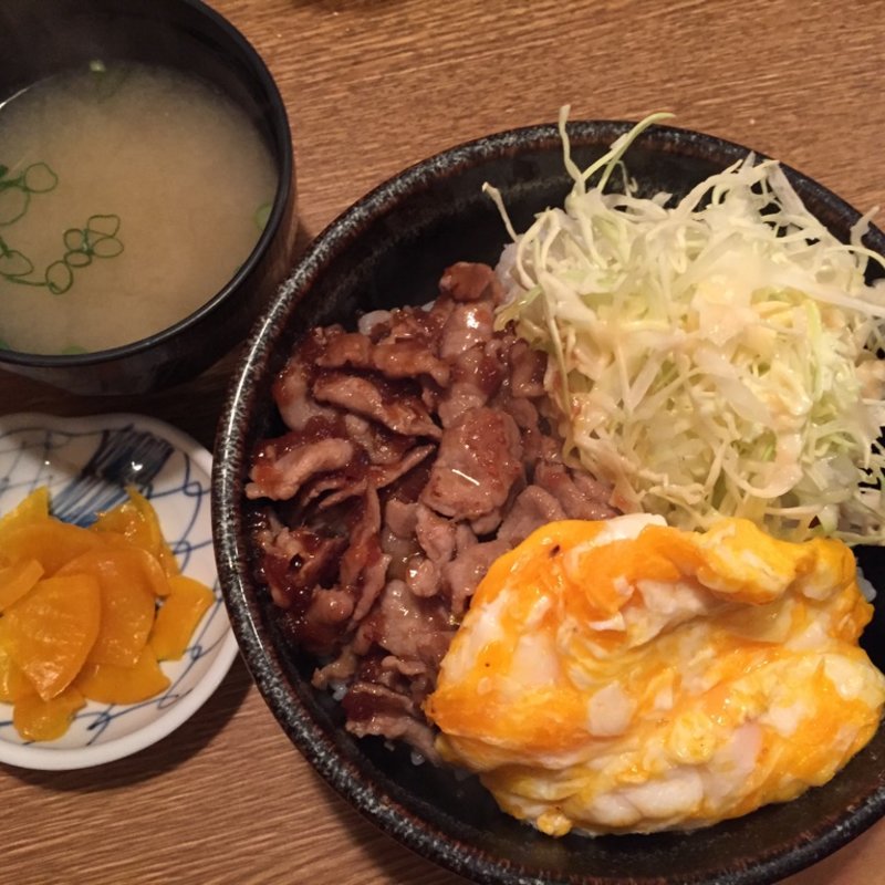 トンたま丼(大阪トンテキ大阪駅前第２ビル店)