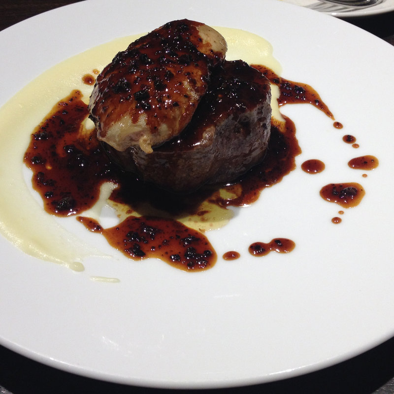 牛フィレとフォアグラのロッシーニ(俺のフレンチ・イタリアン AKASAKA)