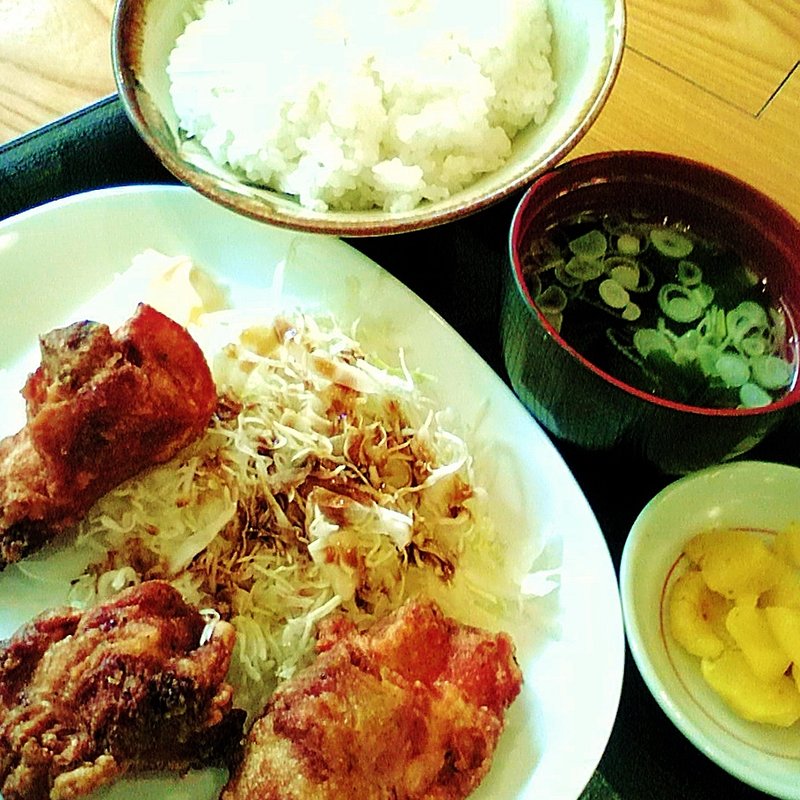 唐揚げ定食(やどかり じなん坊 （やどかり じなんぼう）)