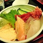 海鮮丼(いけす道場魚家 深川一号店 （イケスドウジョウサカナヤ）)