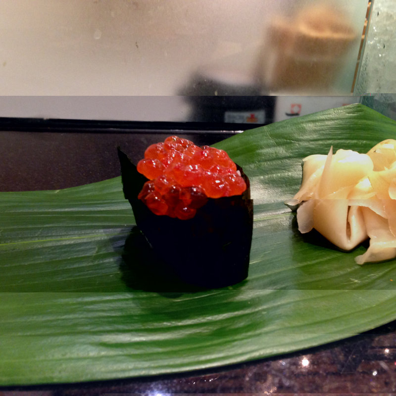 いくら(藁焼き鰹たたきと寿司土佐鮨処 おらんく家北新地西店)