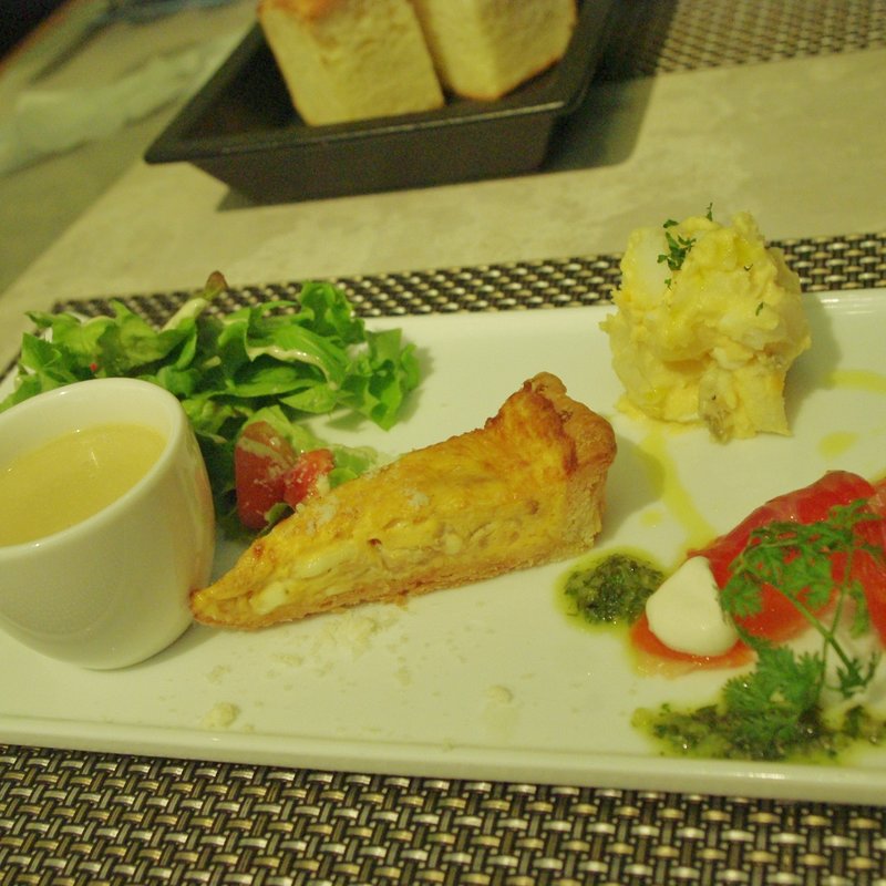 パスタランチセット　前菜盛合せ(オステリア ブッビーノ)