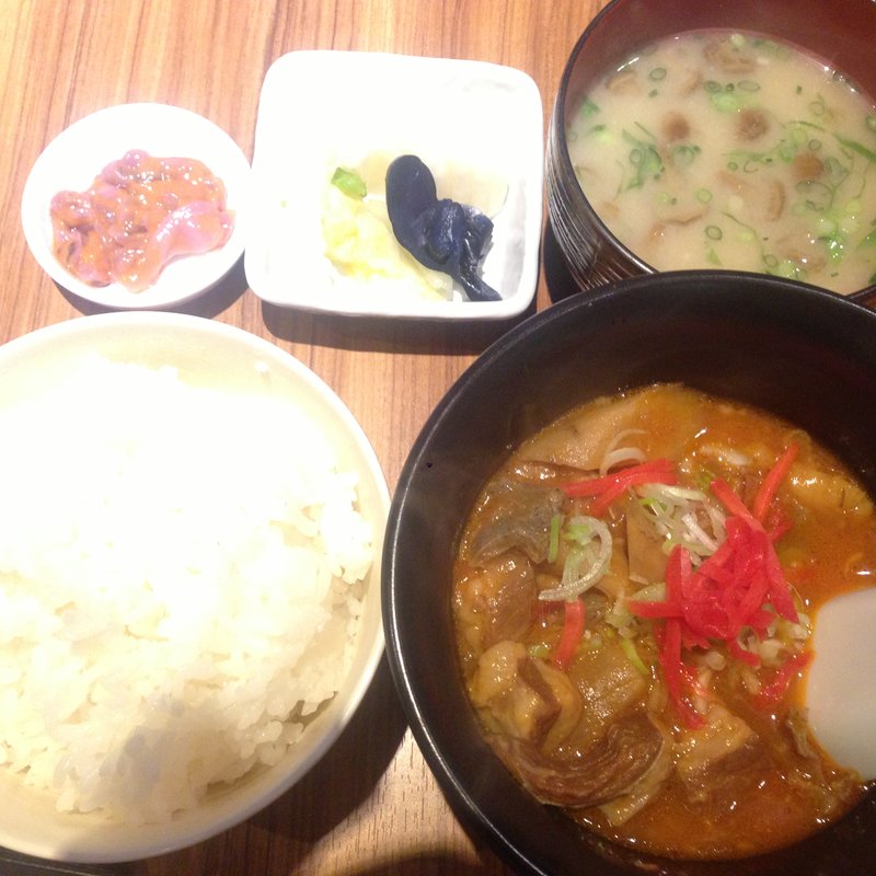 牛すじやわらかトマト煮込み定食