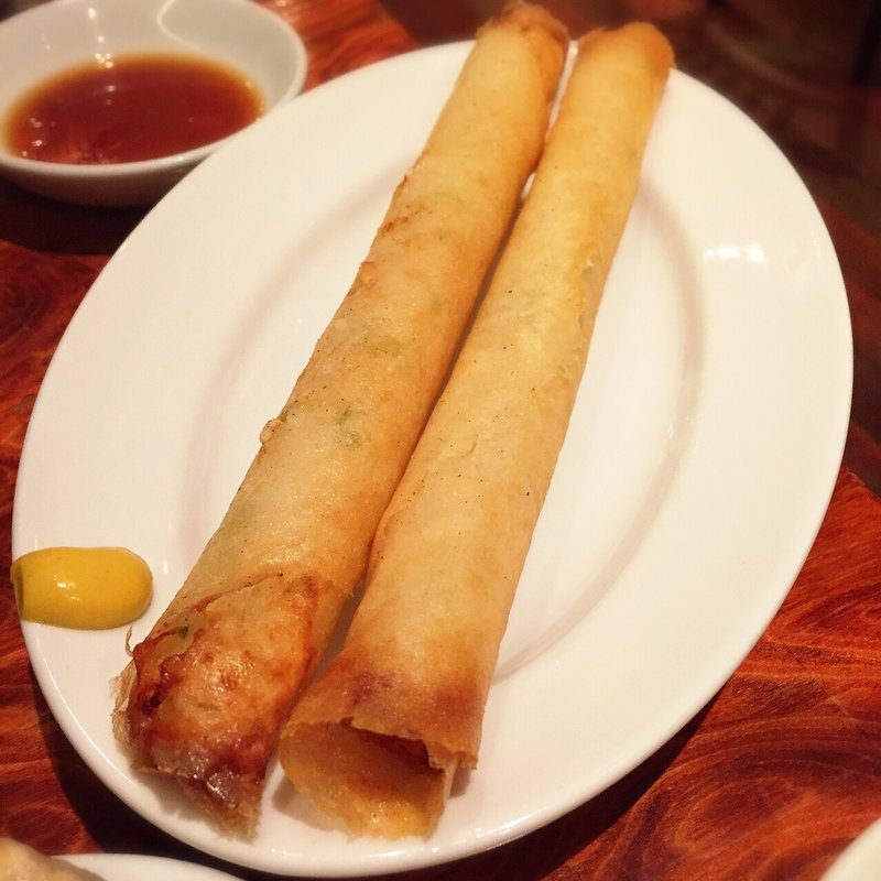 エビイカ春巻き（2本）(黄白黒赤 蒼龍唐玉堂)