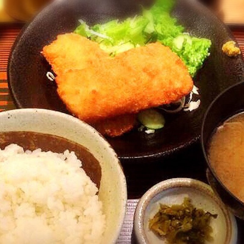 イカフライ定食(ごはん飯 )